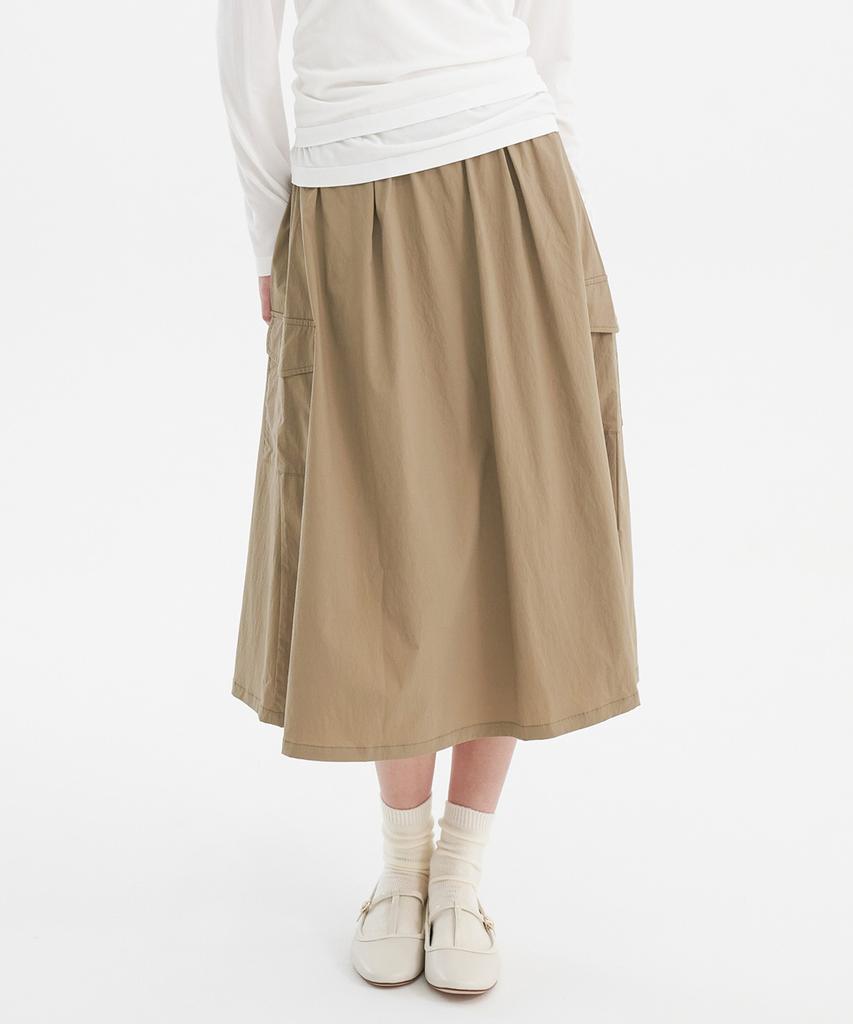Sekeonseukin Side Pocket A-Line Skirt