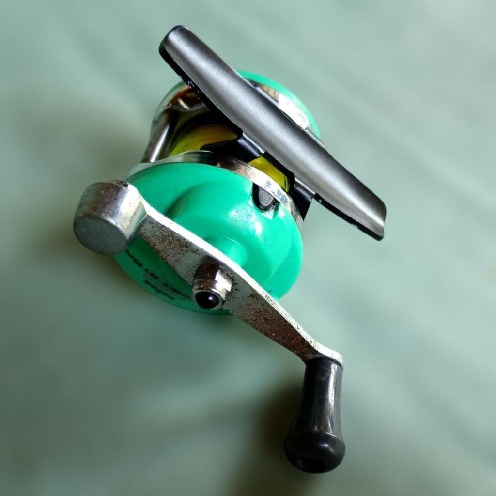 Used DAIWA junk reel 2 items