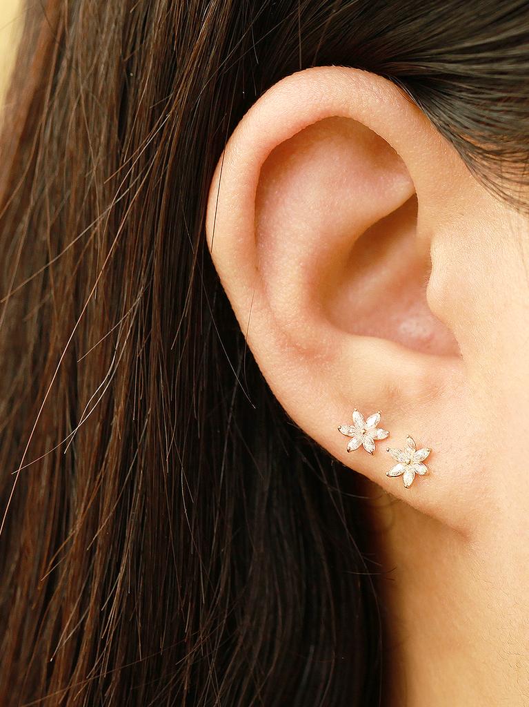 Minimalpiercing 14K Crystal Six-Petal Flower Piercing Earrings