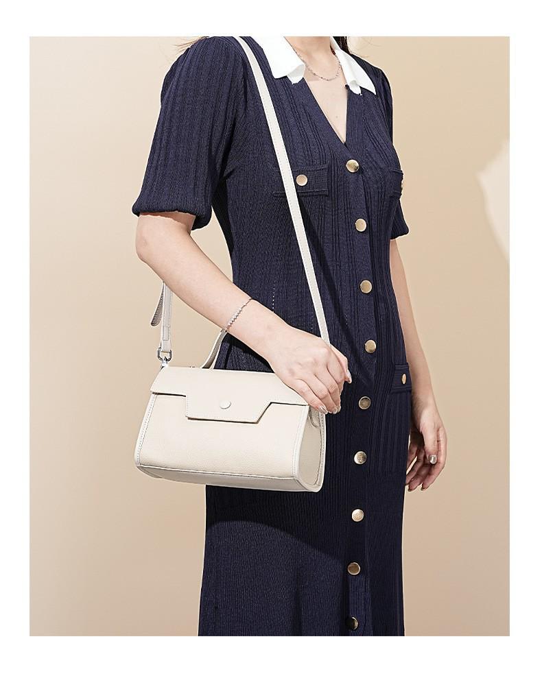 Mini Pillow Bag: Trendy Autumn & Winter Women's Genuine Leather Messenger In Japanese & Korean Style