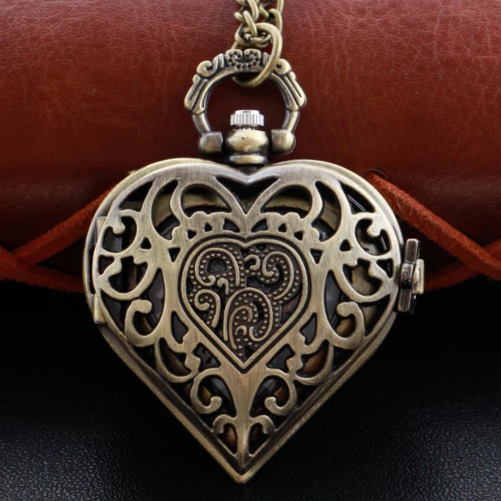 

Romantic Heart Shaped Hollow Pattern Quartz Pocket Watch Vintage Watch Case Necklace Pendant Clock Chain Men s Women s Gift бронзовий