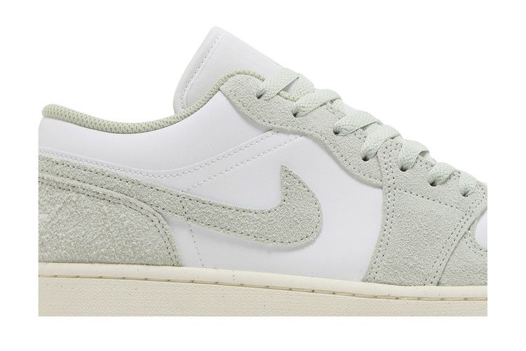 Jordan 1 Low SE Seafoam