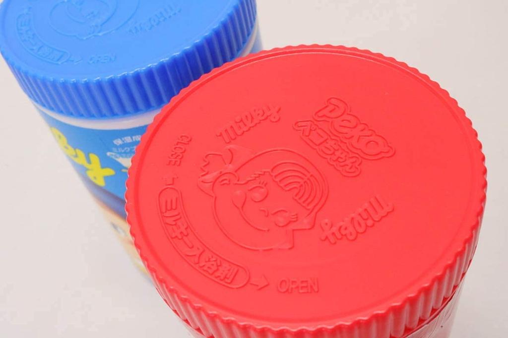 Kiyo Pyrethrum Milky Bath Salts x 2 Set Powdered Bath Salts Vanilla Milk Scent Moisturizing Milky White Type [700g / Peko-chan Bottle] (Contains