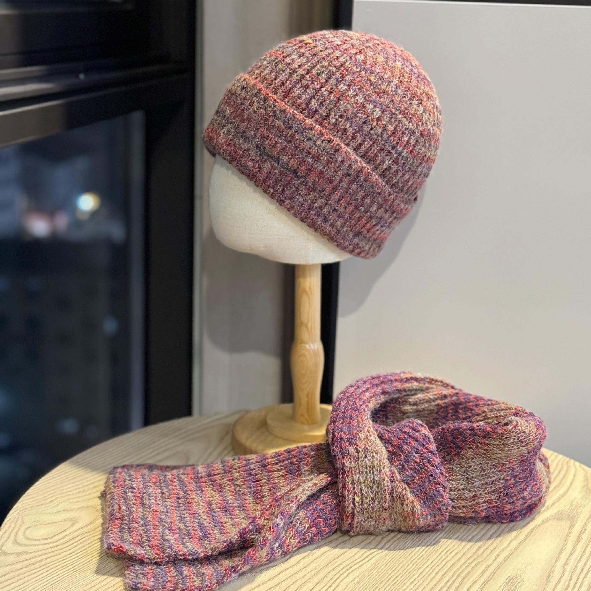 

Новый вязаный комплект из двух предметов: шапка и шарф для женщин на осень и зиму, модная, теплая и утолщенная, защищающая от холода, высококачественная шерстяная шапка one size