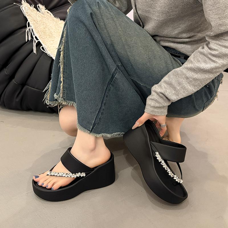 Summer Women Platform Wedges Heel Slippers Fashion Crystal Clip Toe Shoes Ladies Casaul Dress Street Style Slides