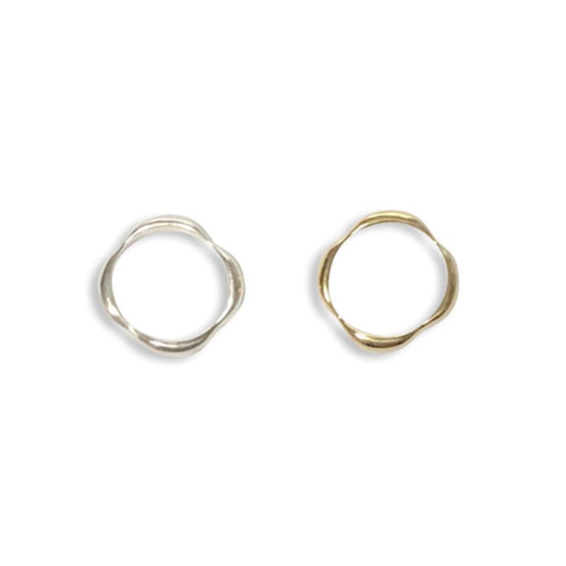 

OOZE Wavy line` 08 R Silver