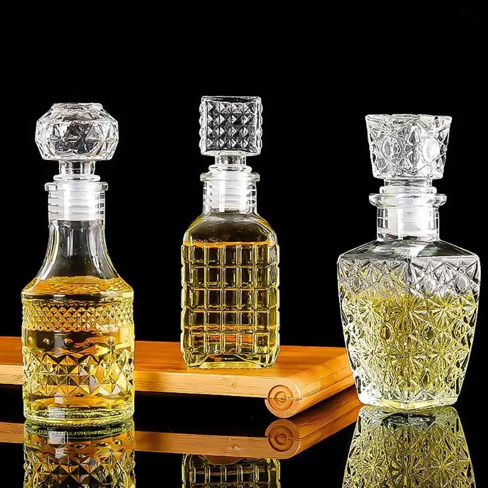 1Pcs 50ml Mini Glass Alcohol Liquor Bottles With Screw Cap Small Empty Spirit Whisky Wine Bottle Whiskey Decanter Bottles