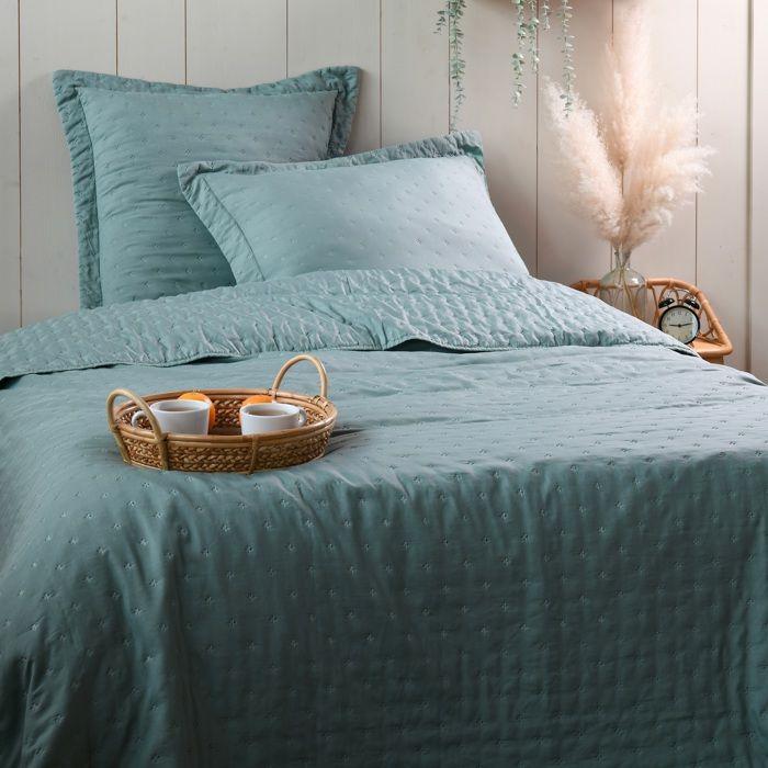 Couvre lit - Chloé - 220 x 240 cm - 100% polyester - Vert sauge