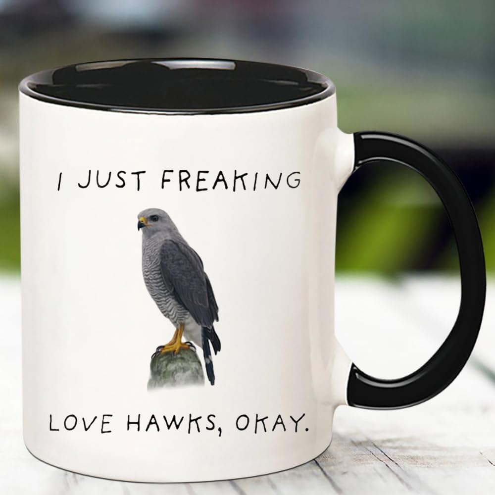 Я просто чертовски люблю ястребов, Окей Кружка, Кружка с ястребом, Подарки с ястребом, 11 унций Оригинальная кофейная кружка/чашка, Черная
