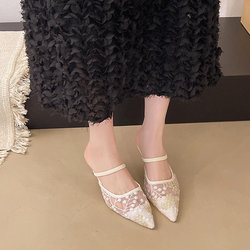 2025 Pointed Sandals Women Wear New Evening and Evening Xiaoxiangfeng Spring Bag Head, Shallow Mouth Slippers, One Pedal Stiletto