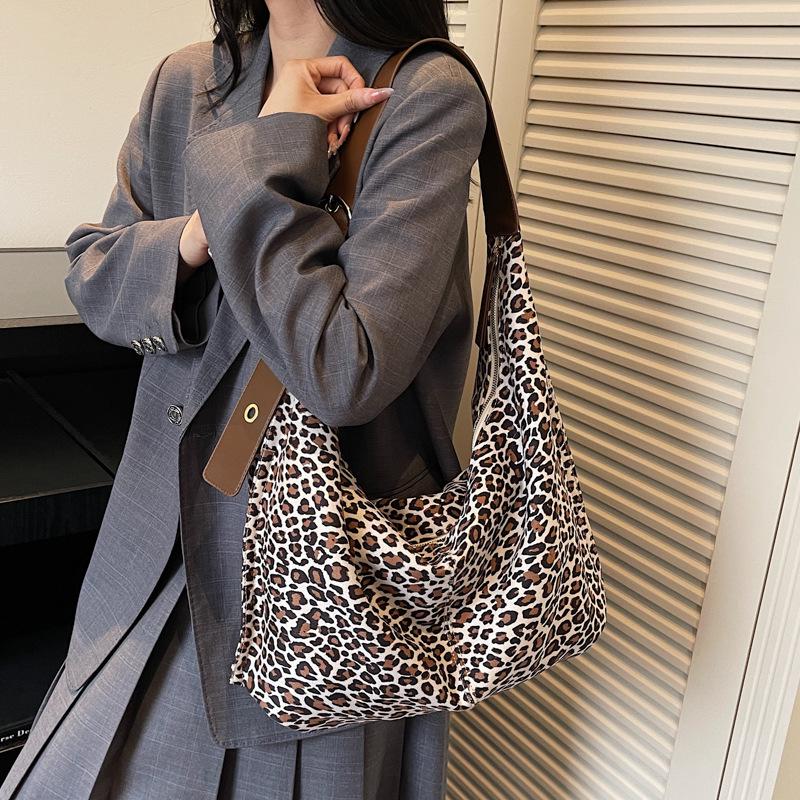 2025 New Leopard Print Versatile Women's Shoulder Bag - Casual, Stylish, Large Capacity Handbag
