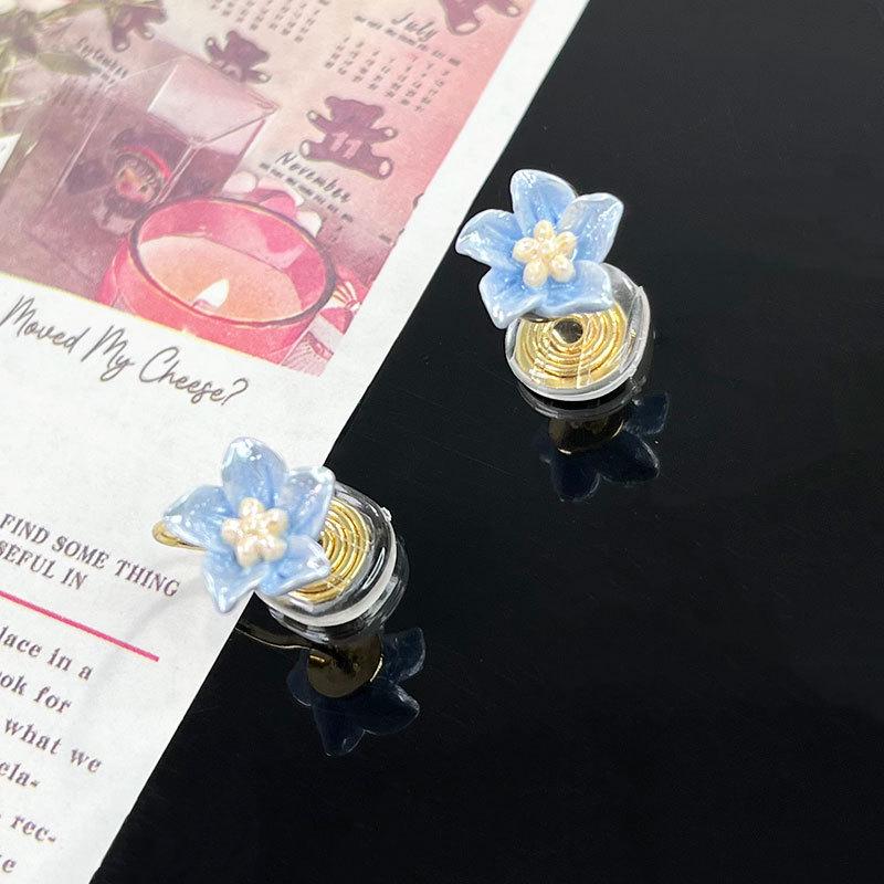 Korean Style Retro Pearl Ear Clip for Women - Mosquito Coil Holder, No Piercing, High-End, Fashionable and Versatile Luxury Earrings