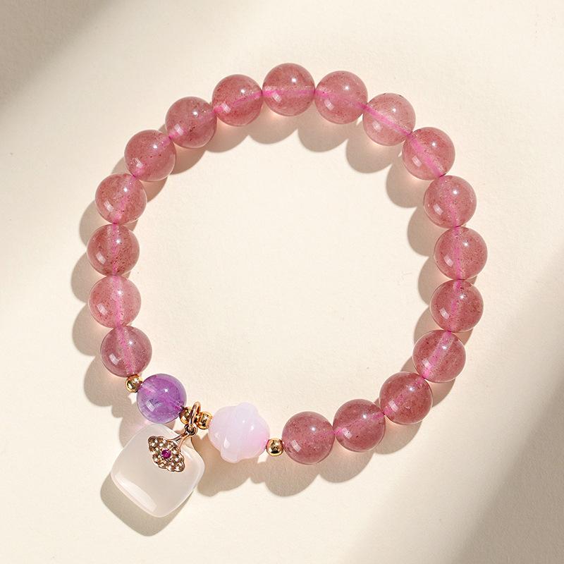 

Натуральный агат с клубничным кристаллом, браслет-подвеска в форме колокольчика и квадрата, весенне-летний, маленький свежий браслет, легкая роскошь, нишевая, милая бижутерия