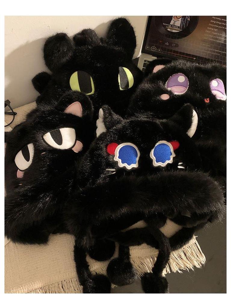 Women's Cute Black Toothless Plush Hat: Fleece-lined, Thick, Warm, Cold-proof, Ear-Protecting Winter Riding Hat.