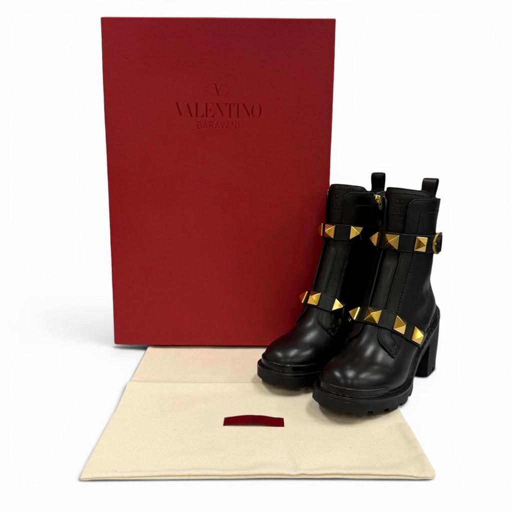 Excellent Valentino Garavani Short Boots Black Leather Women 37.5 WW2S0CJ2 Used