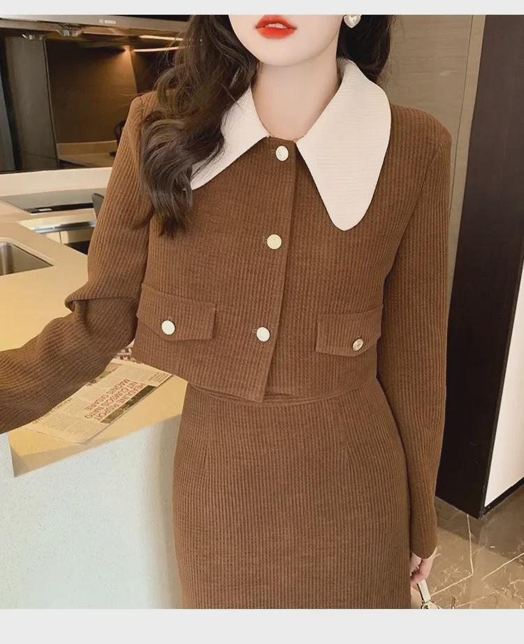Women's French Retro Corduroy Two-Piece: Doll Collar Short Coat & Slim Long Skirt In Autumn Contrast Colors