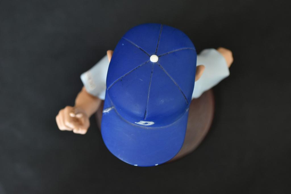 Chunichi Dragons Senichi Hoshino 77 Figure Limited Edition 732/2000 Japan