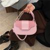 Damska minimalistyczna torebka crossbody w bloki kolorów - wszechstronna, szykowna i modna torebka na ramię