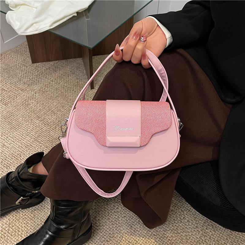Damska minimalistyczna torebka crossbody w bloki kolorów - wszechstronna, szykowna i modna torebka na ramię