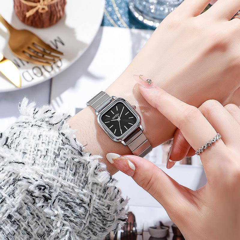 Ins Niche Korean Style Women's Versatile Steel Band Quartz Watch - Simple and Elegant Design for Students