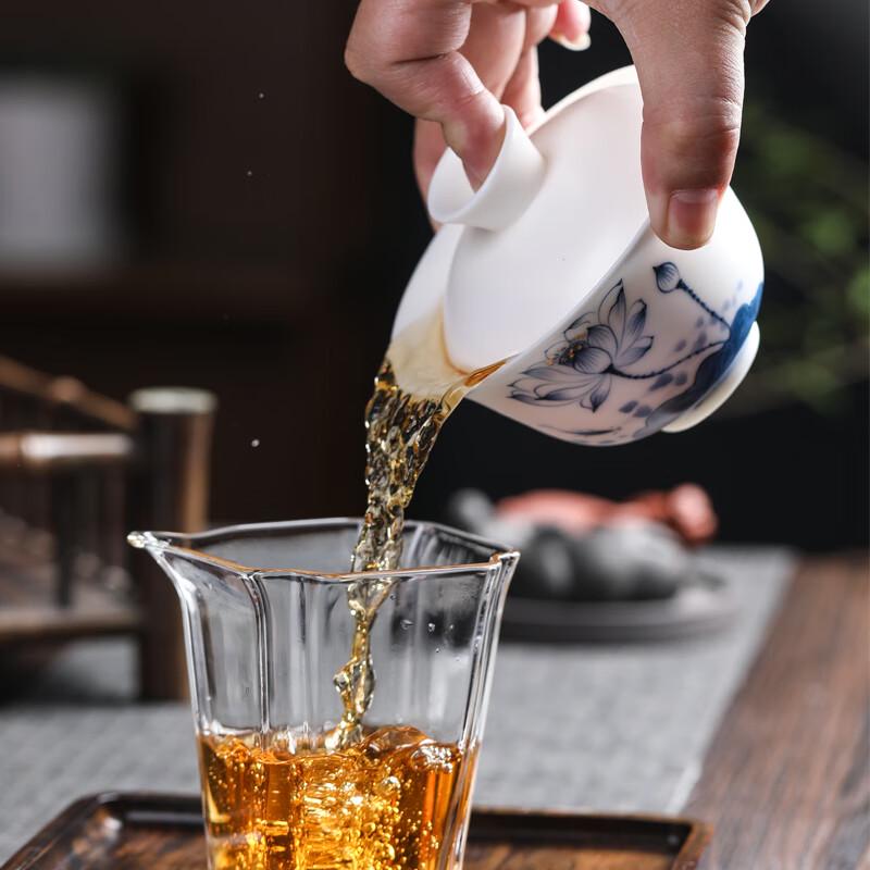 MULTIPOTENT Blue Lotus Hand-Painted Porcelain Gaiwan Tea Set