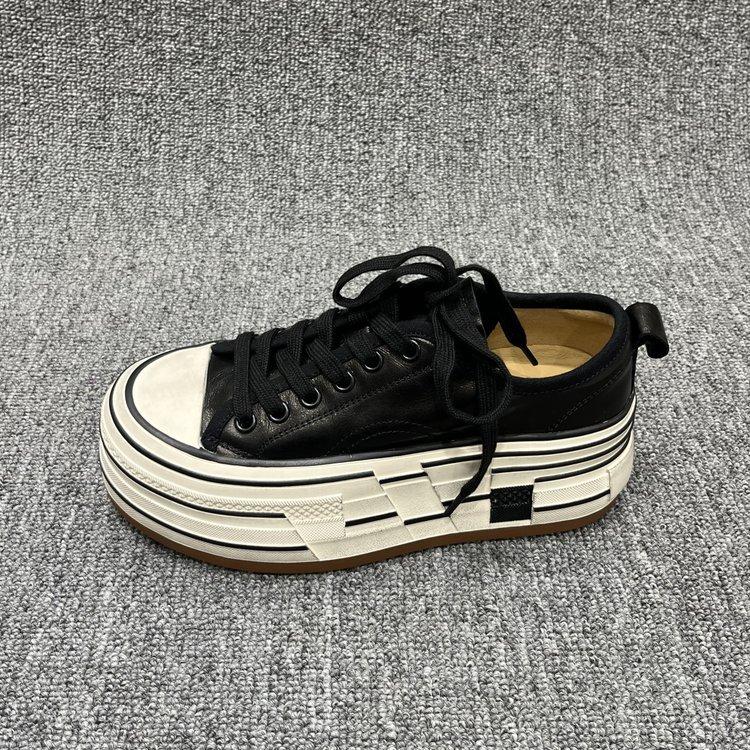Student Single Shoes Women's 2025 Autumn New Versatile Thick-soled Round Head Lace-up Muffin Casual Sports Heightening Board Shoes Women