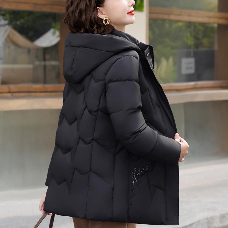 Plus Size Middle Age Women Winter Coats Hooded Elegant Thick Warm Embroidery Parkas Female Jackets
