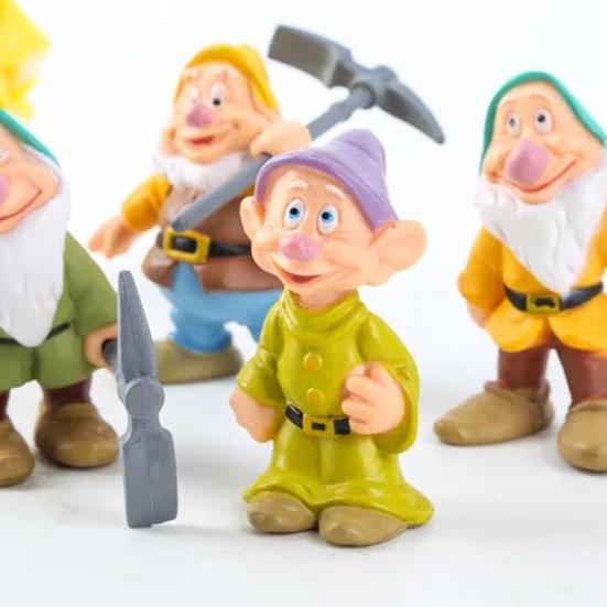 8Pcs/Set Snow White Seven Dwarfs Figures Model  Toys Ornaments Home Decoration