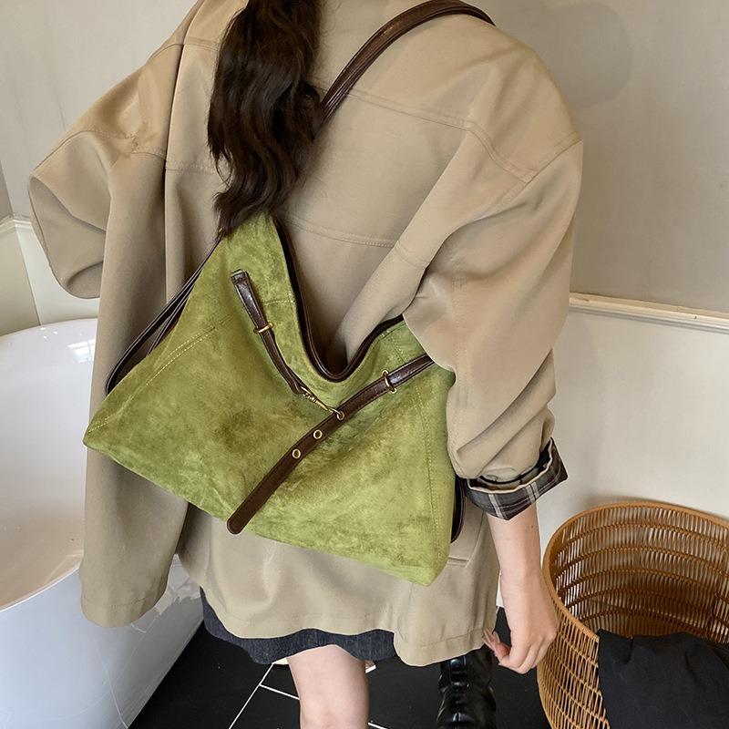 Suede bag women's large-capacity new autumn and winter leisure shoulder bag commuter tote bag backpack