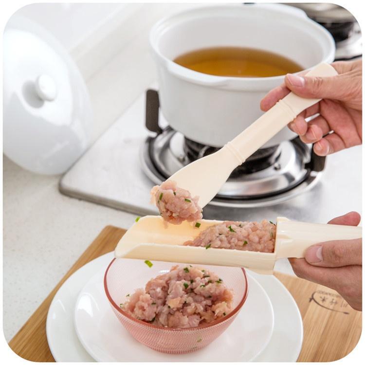 New Patty Maker Kitchen DIY Fish Ball Maker Pill Mold Hot Pot Meatball Processing Spoon Manager