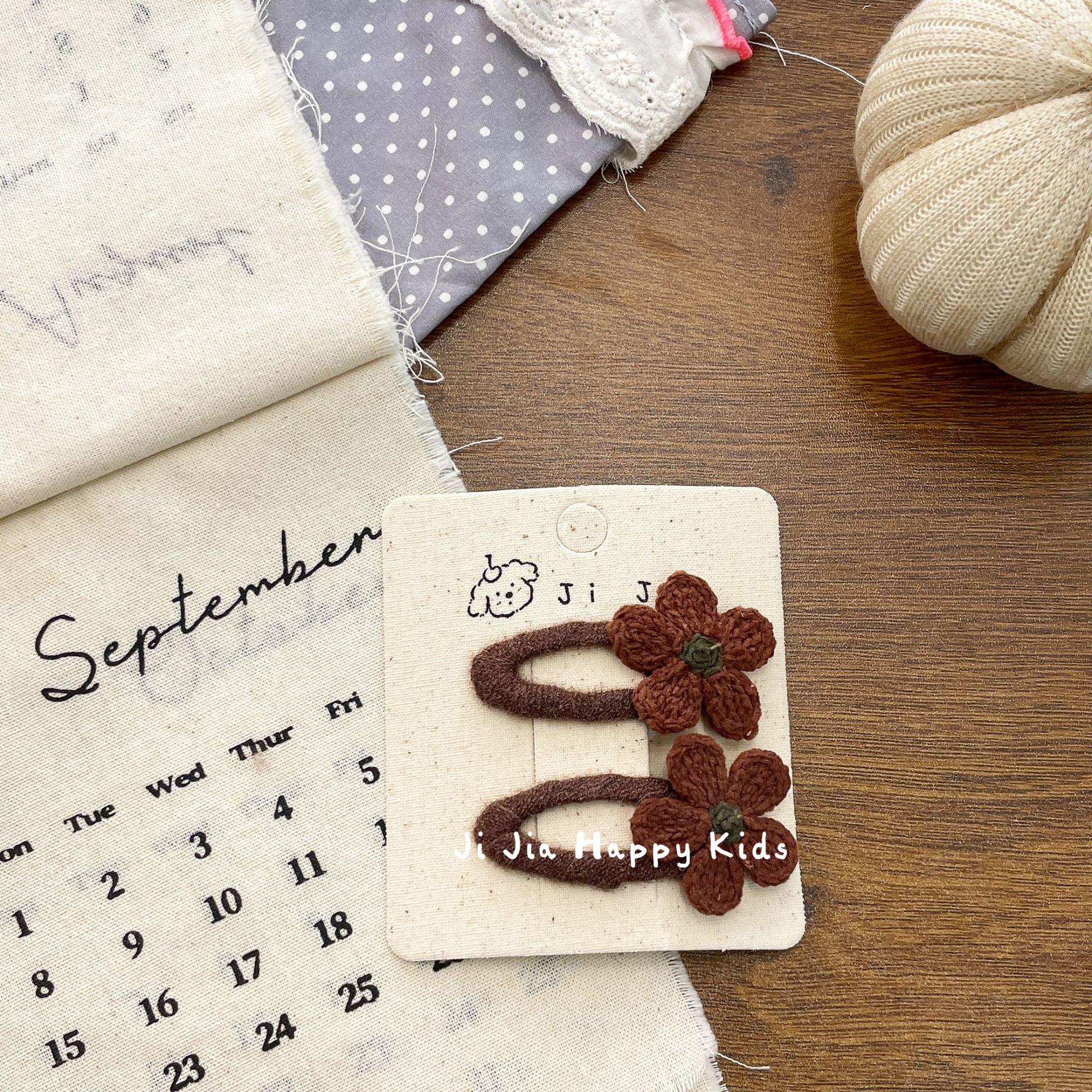 

Cute Hand-knitted Cherry BB Clip Children s Mixed Color Wool Hairpin Bangs Clip Baby Headwear Girls Kids Hair Accessories