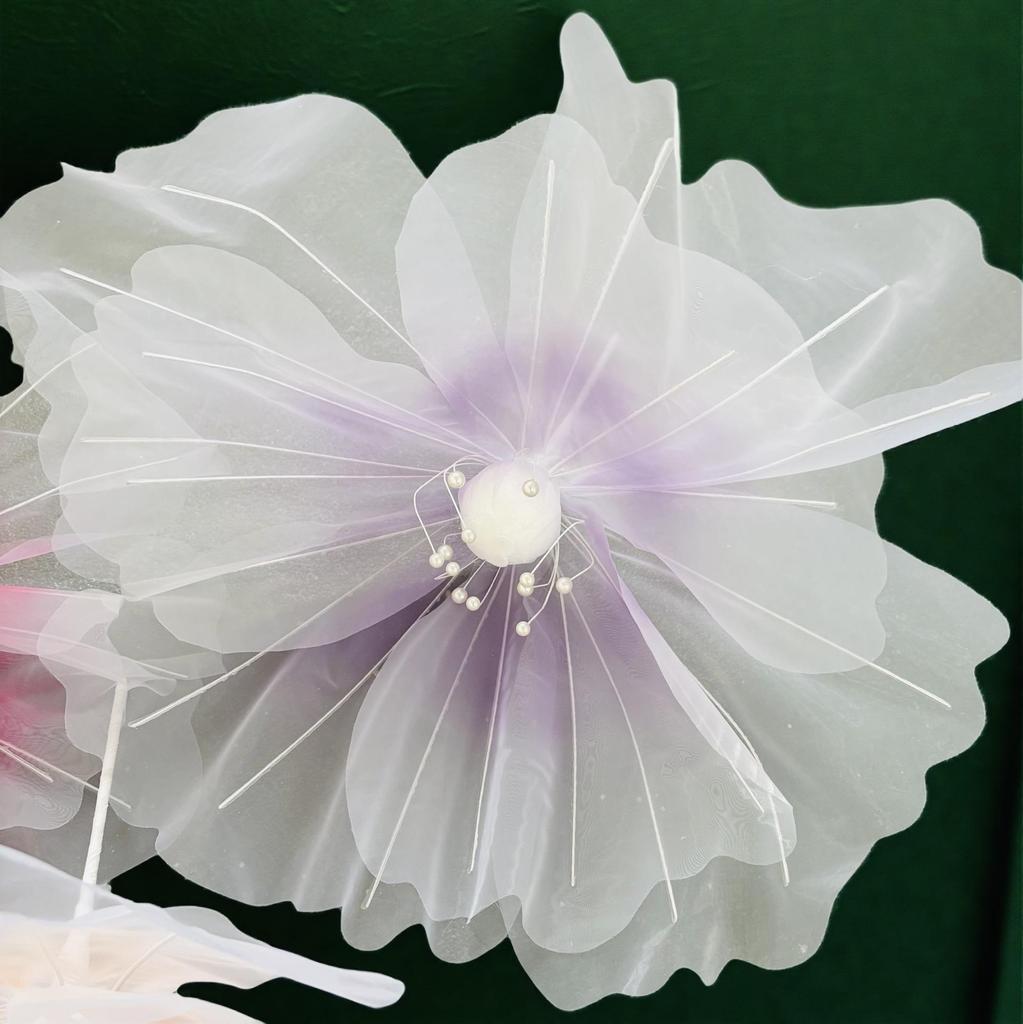 Silk Filigree Net Flower Simulation - Decorative Dried Flower Display for Floor-to-Ceiling Windows