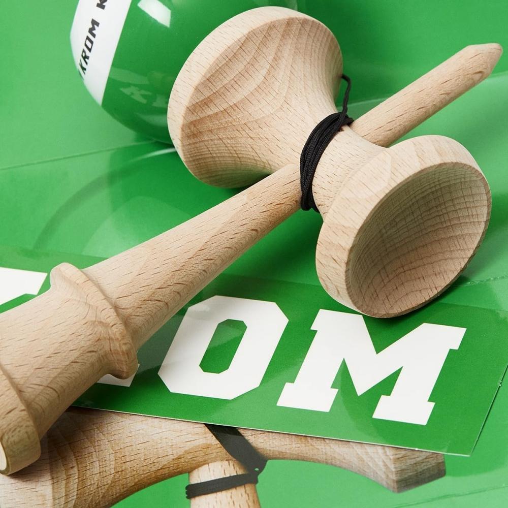 Wisee Kendama Krom Pop Chrome Pop Lol Sticky Clear  Dark Green  Dark Green