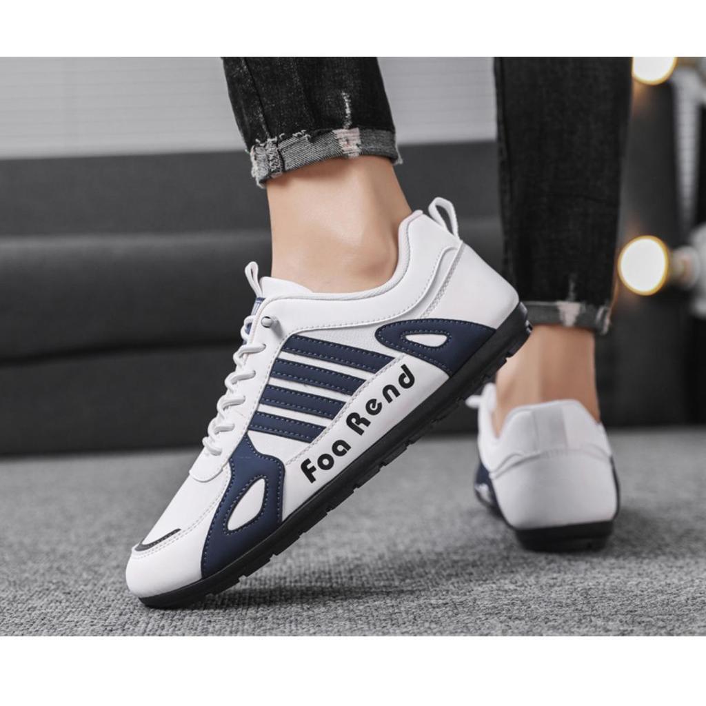 Men's Waterproof and Anti Slip Sports Running Casual Black Board Shoes Work Soft Soled Travel Trendy Shoes