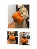 Chic Furry Crossbody Bag: Plush Autumn/Winter Handbag