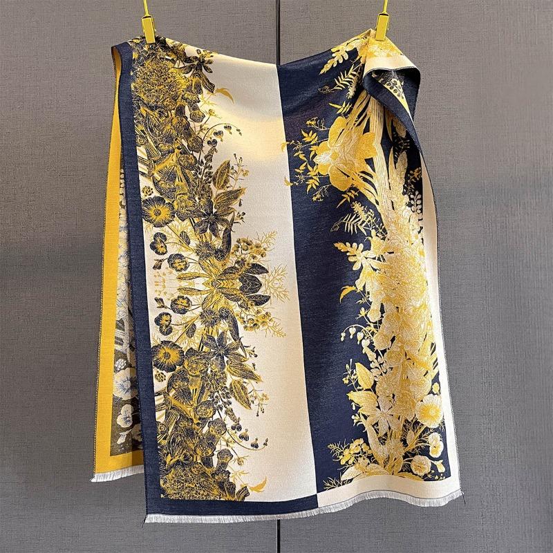 Autumn New Cashmere Tassel Scarf Women's Fashion Age-reducing Jacquard Scarf Warm and Thickened Large Shawl