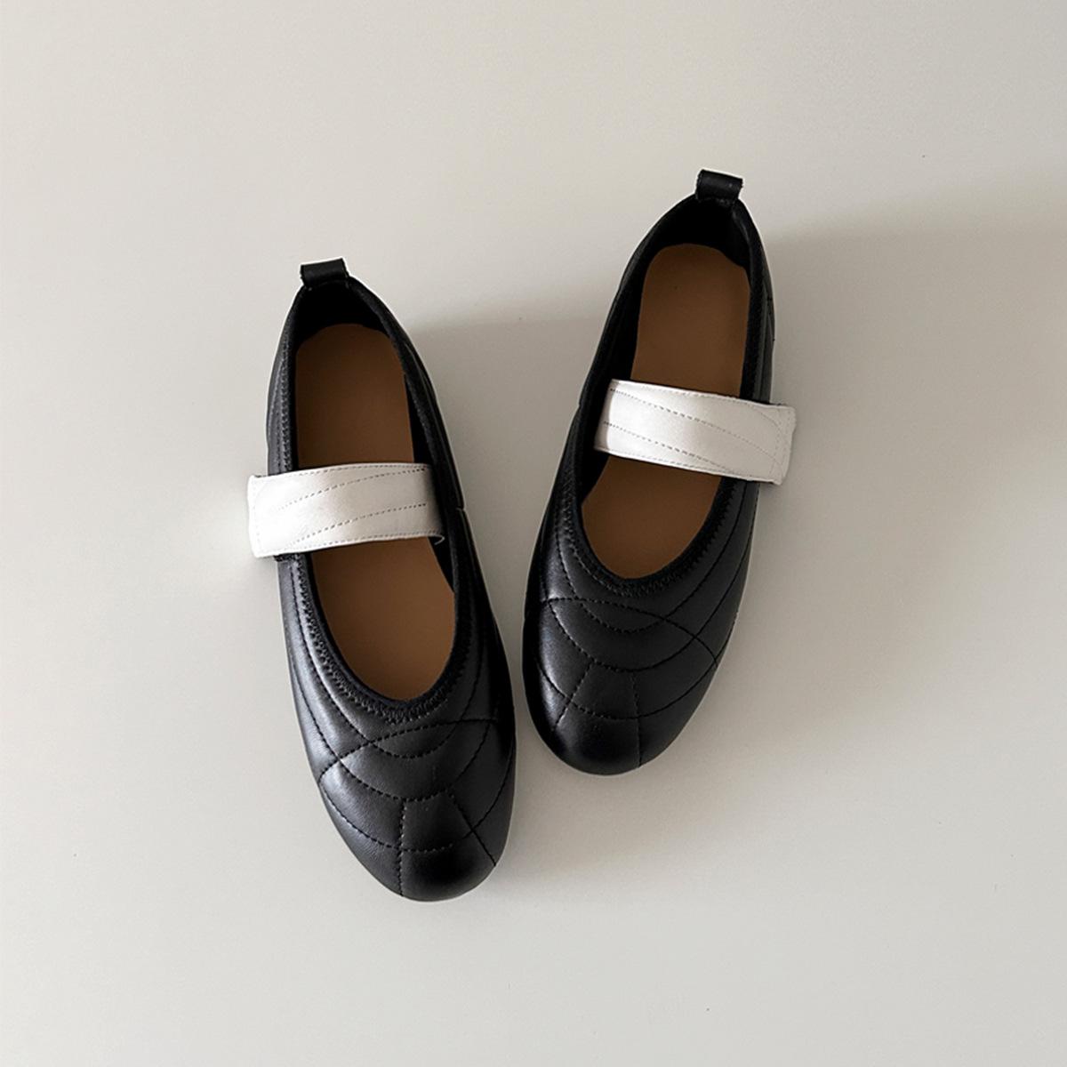 

2025 autumn new French retro round head ballet shoes Mary Jane shoes flat single shoes women s Velcro small leather shoes 35