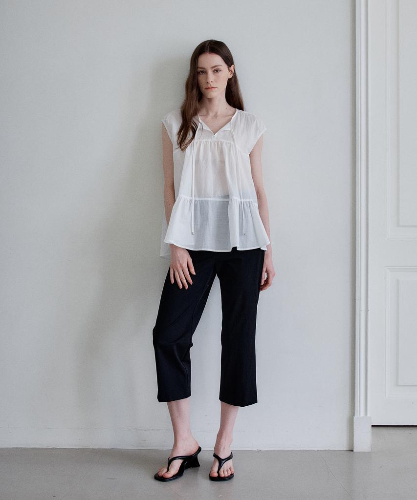 THEELO Shirred Panel Top Blouse (Ivory)