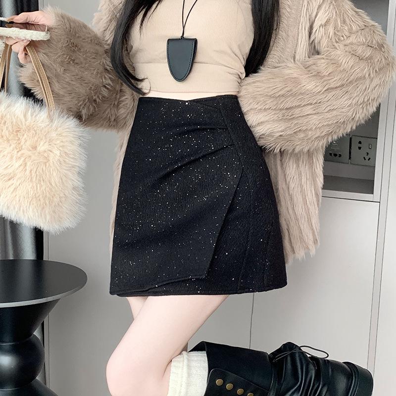 Black Sequined Woolen High-Waisted A-Line Skirt for Autumn/Winter - Slimming, Hip-Hugging, Irregular Hem, with Anti-Exposure Design.