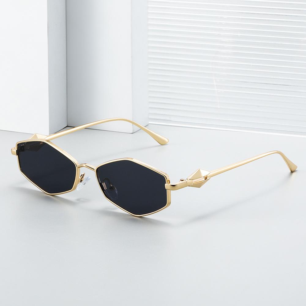 2026 Unique Sunglasses Women Men Fashion Personality UV400 Sun Glasses Travel Shopping Cool Shades