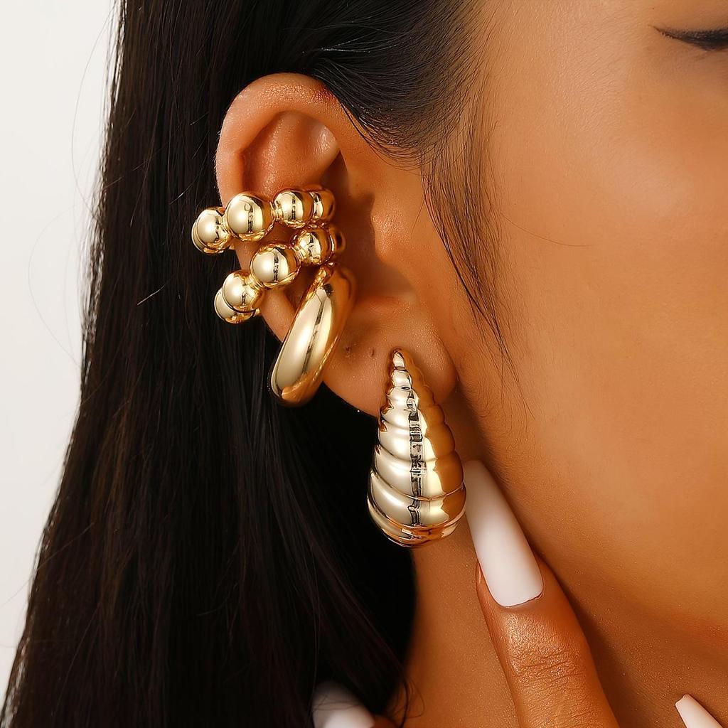 Chic European & American Oval Hollow Electroplated Ear Clip Earrings