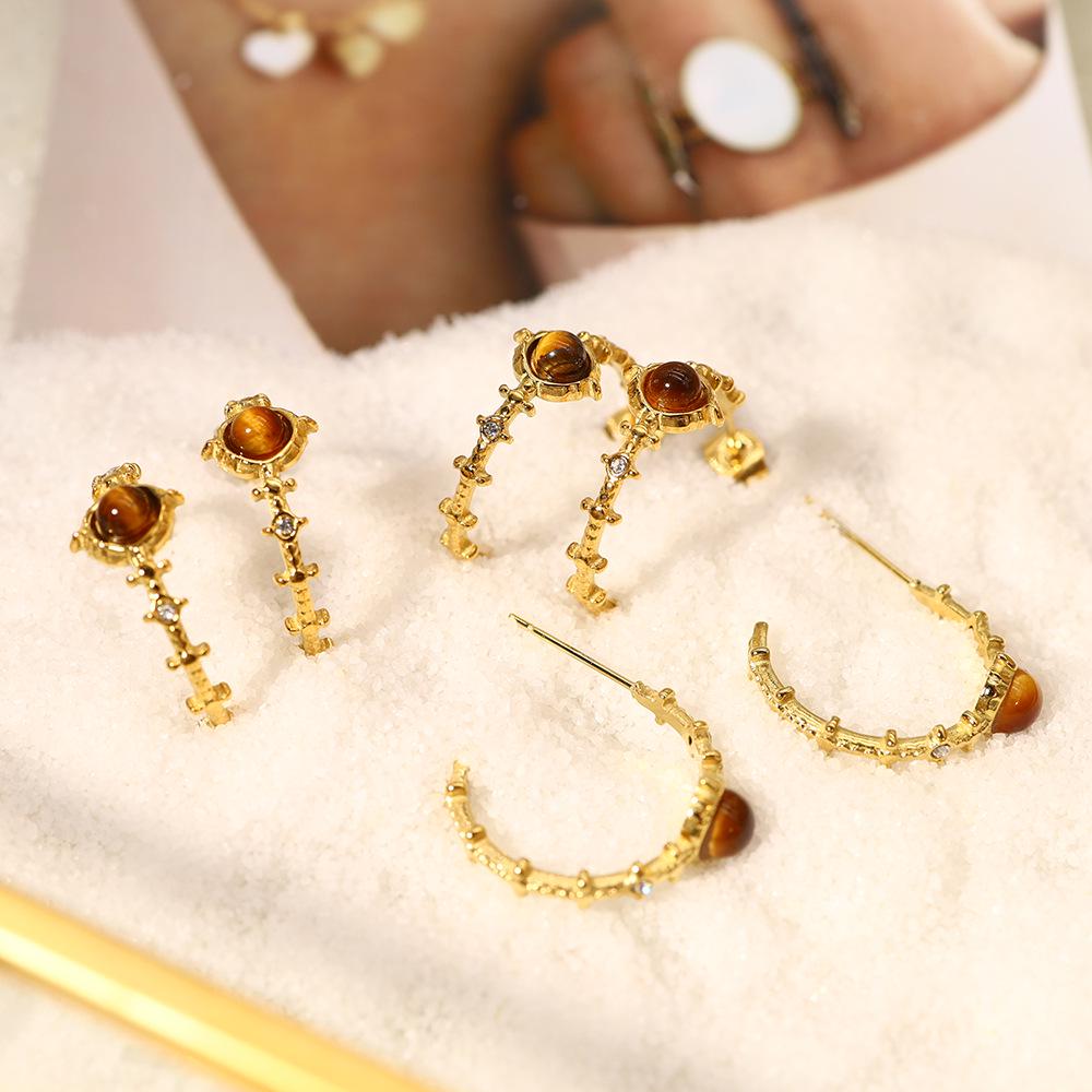 French Retro Tiger's Eye Earrings: Titanium Steel with 18K Gold, Non-Fading Natural Stone, Elegant Brown Design.