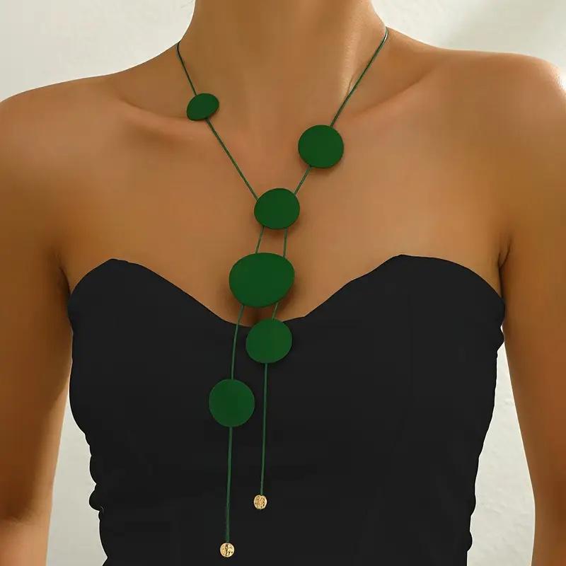 Trendy Round Disc Cutout Geometric Necklace