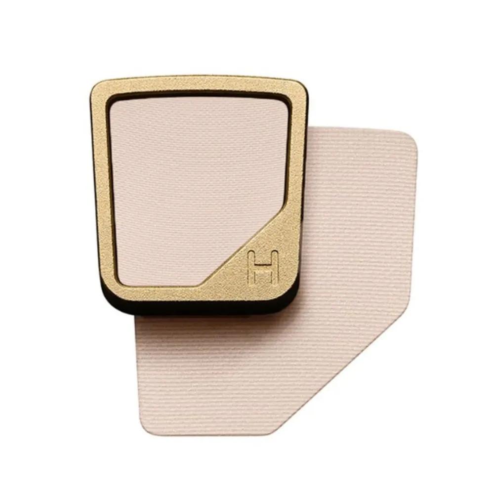 HourGlass Velvet Eyeshadow Matte Base 02 Air Shell