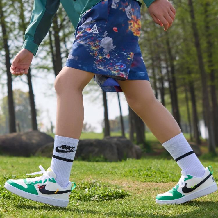 Nike Court Borough Comfortable Daily Slip Resistant Durable Low Top Kids Sneakers Kids Sneakers White Green HF5750-101