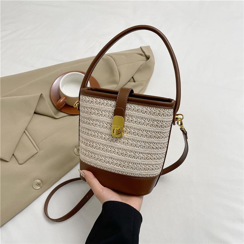 Good quality new splicing straw woven bag women's fashion shoulder crossbody woven bag