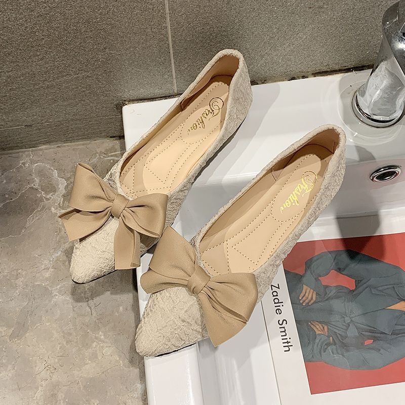 

С юбкой остроносые туфли-лодочки женские весенне-летние новые универсальные туфли Doudou на плоской подошве с бантом, на одном педале 40