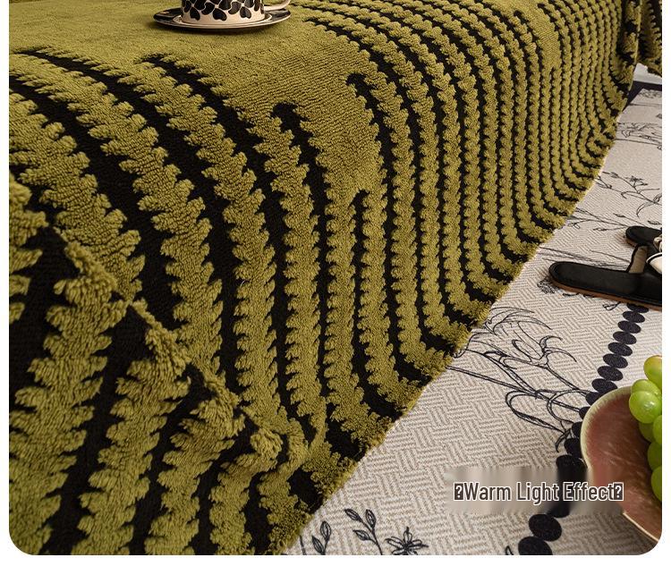 2025 High-End Plush Sofa Towel: Full-Wrap Thickened Cover for Spring & Autumn
