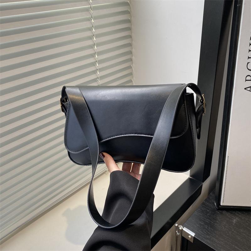 Solid Color Simple Casual Versatile Commuter Women's Bag New Popular Daily Practical Shoulder Underarm Bag Portable Handbag