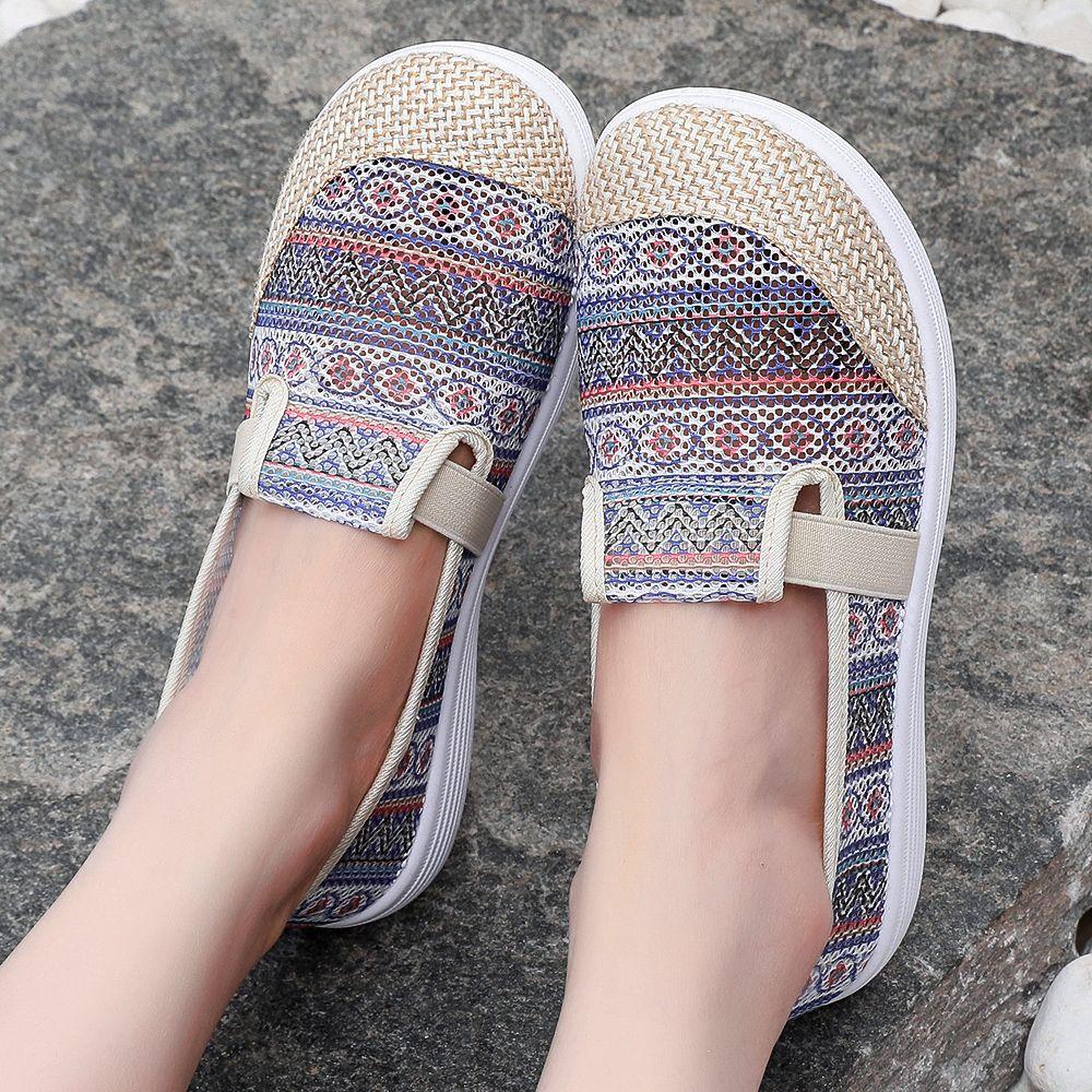 

Летние старые пекинские тканевые туфли, женские сандалии, противоскользящие мамины туфли на мягкой подошве, дышащие полые бабушкины туфли с плоской подошвой для средних и пожилых людей 41